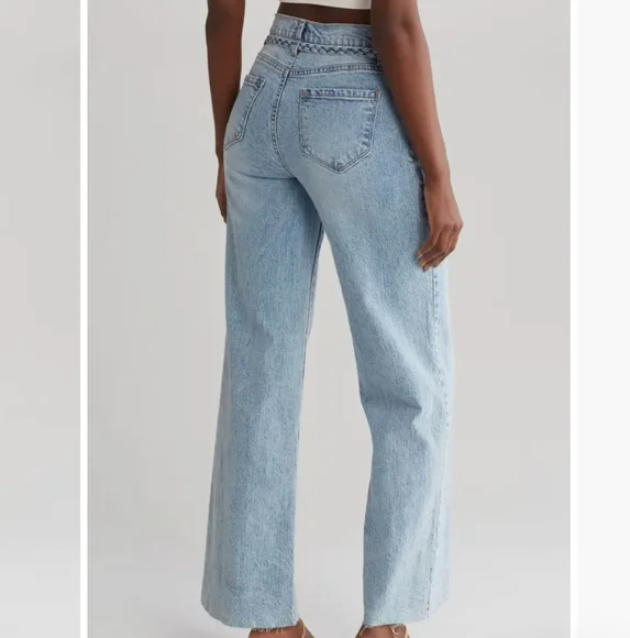 Kensie "The Carla" High-Rise Wide Leg Jeans w/ Removable Braided Belt | Size 2/2 - Picture 2 of 16